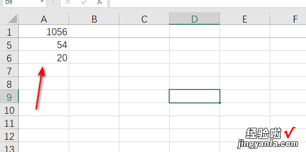 Excel中如何让第一行固定显示而不滚动