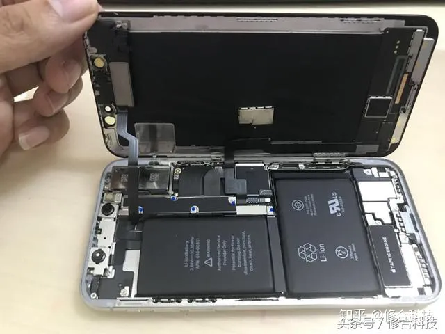 苹果手机iphone X详细拆机分解教程！精细作业！