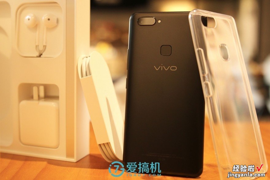 vivo X20Plus发布，我们真的被PPT骗了，真机太惊艳！