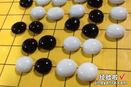 为什么没有方形的象棋棋子？