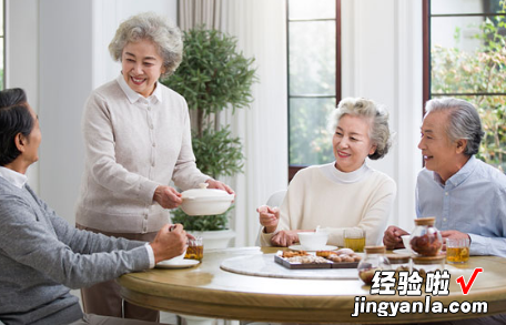 老人如何做到正确饮食-老年人怎样饮食才健康