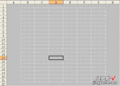 如何在excel中把边框设置成白色虚线 如何让excel表格边框外变成全白